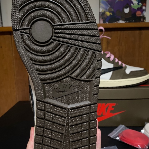 Travis Scott X Air Jordan 1 Retro High OG main image 8